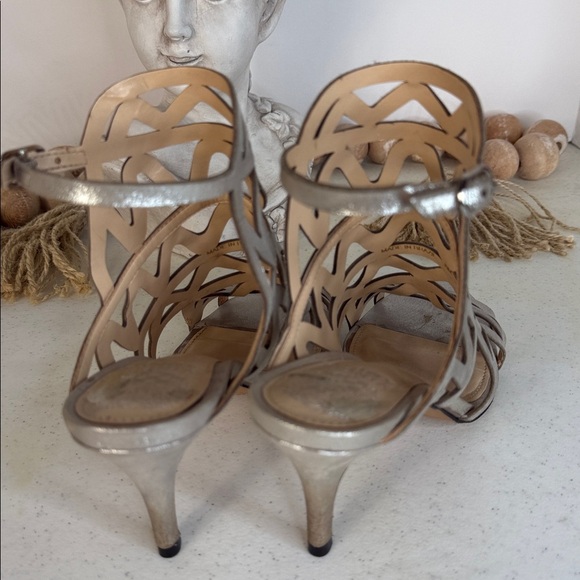 Vince Camuto Metallic Cutout Heels Size 6 - Picture 4 of 10
